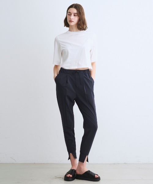 three dots(スリードッツ)の「シーサイドライン パンツ【撥水・UVカット・吸水速乾】(その他パンツ・レディース・カーキ/ブラック/ネイビー/グレー系その他・MEDIUM/SMALL)」の11枚目の写真