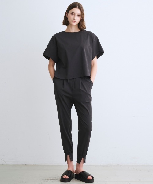 three dots(スリードッツ)の「シーサイドライン パンツ【撥水・UVカット・吸水速乾】(その他パンツ・レディース・カーキ/ブラック/ネイビー/グレー系その他・MEDIUM/SMALL)」の13枚目の写真