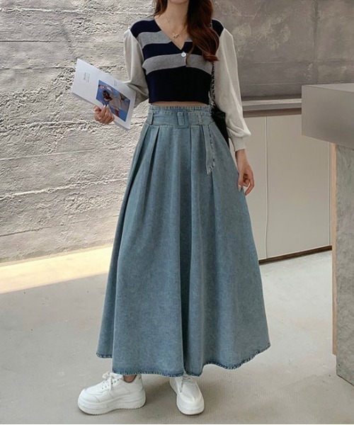 &soiree(アンドソワレ)の「ウエストベスト付きフレアデニムスカート(デニムスカート・レディース・インディゴブルー/ブルー・FREE)」の4枚目の写真