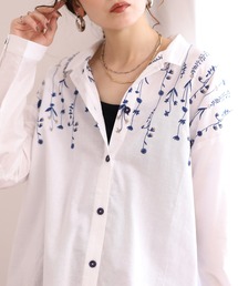 EMAGO 花降る刺繍ｼｬﾂ 長袖