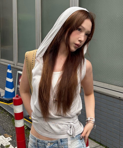 ERER(エルエル)の「Hotfix hooded Sleeveless knit Melange Gray(Tシャツ/カットソー・レディース・ライトグレー・F)」の4枚目の写真