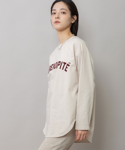 Munich（ミューニック）の「ロゴプリント ラウンドヘムロングTシャツ（Tシャツ/カットソー・レディース・グレー/ライトベージュ/ブラック・FREE）」の3枚目の写真