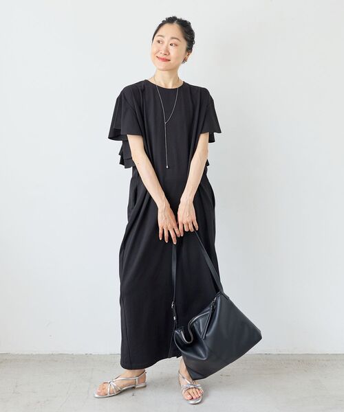 le.coeur blanc（ルクールブラン）の「フリルデザインカットワンピース（ワンピース・レディース・モカ/ブラック・38）」の17枚目の写真