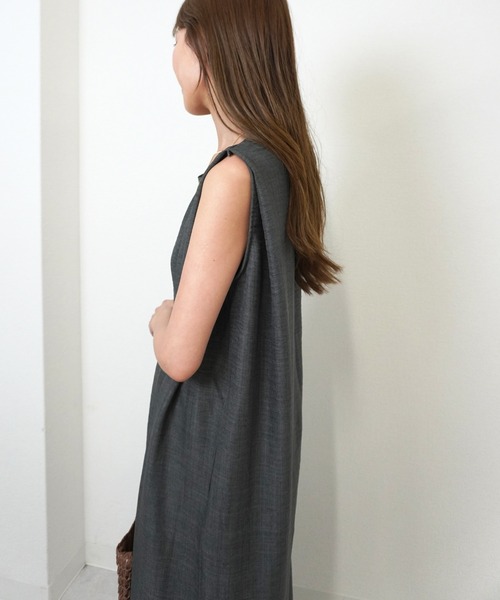 gossara（ゴサラ）の「【体型カバーも叶う】楊柳タックショルダータンクワンピース（Tシャツ/カットソー・レディース・チャコールグレー/グレー/ベージュ・FREE）」の8枚目の写真