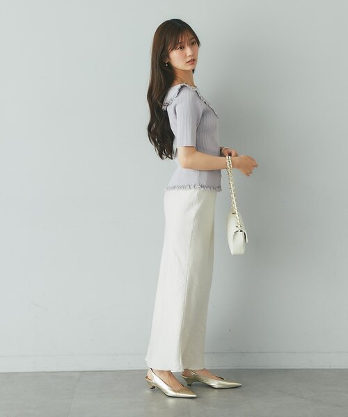 La boutique BonBon(ラブティックボンボン)の「【インしなくてもスタイルUP】襟レーストリミング金ボタンニット(ニット/セーター・レディース・ホワイト/ネイビー/バイオレット・FREE)」の6枚目の写真