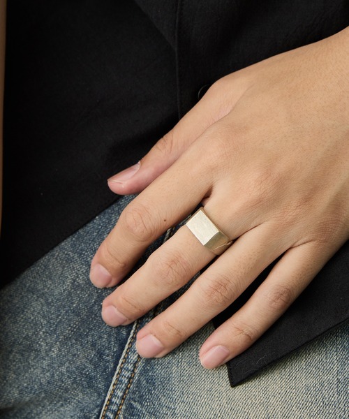 gifthand(ギフトハンド)の「【gifthand/ギフトハンド】Sv signet s ring(リング・メンズ・ブラック/シルバー・17号/18号/19号/20号)」の4枚目の写真
