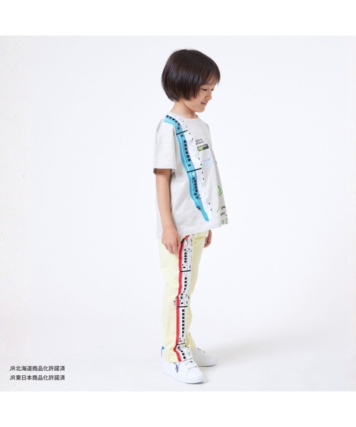 Fluffy BROTHERS（フラッフィーブラザーズ）の「【JRの電車】連結プリントTシャツ（Tシャツ/カットソー・キッズ・ライトグリーン/オートミール・80/120/110/100/90/130）」の22枚目の写真