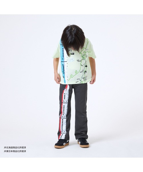 Fluffy BROTHERS（フラッフィーブラザーズ）の「【JRの電車】連結プリントTシャツ（Tシャツ/カットソー・キッズ・ライトグリーン/オートミール・80/120/110/100/90/130）」の3枚目の写真
