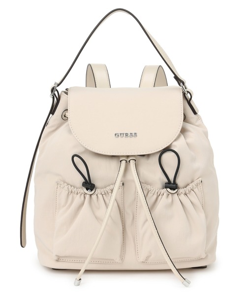 Guess（ゲス）の「SAGE Flap Backpack（バックパック/リュック・レディース・ストーン/ブラック・ONE SIZE）」の2枚目の写真