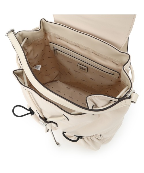 Guess（ゲス）の「SAGE Flap Backpack（バックパック/リュック・レディース・ストーン/ブラック・ONE SIZE）」の13枚目の写真