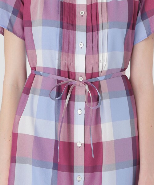 BLUE LABEL CRESTBRIDGE(ブルーレーベルクレストブリッジ)の「【一部店舗限定】クレストブリッジチェックカラミクロスドレス(ワンピース・レディース・ワイン/イエロー系その他2・36/38/40)」の5枚目の写真