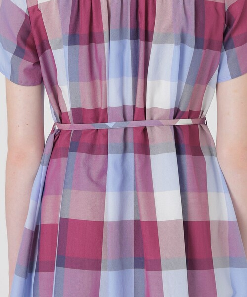 BLUE LABEL CRESTBRIDGE(ブルーレーベルクレストブリッジ)の「【一部店舗限定】クレストブリッジチェックカラミクロスドレス(ワンピース・レディース・ワイン/イエロー系その他2・36/38/40)」の6枚目の写真