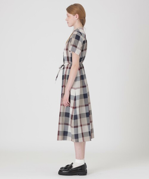 BLUE LABEL CRESTBRIDGE(ブルーレーベルクレストブリッジ)の「【一部店舗限定】クレストブリッジチェックカラミクロスドレス(ワンピース・レディース・ワイン/イエロー系その他2・36/38/40)」の9枚目の写真