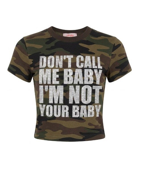 SUPPLIER（サプライヤー）の「A'GEM/9 × .kom 『SUPPLIER/サプライヤー』I'm Not Your Baby Cropped Tee/アイアムノットユアベイビークロップド Tシャツ（Tシャツ/カットソー・レディース・カーキ系・S）」の4枚目の写真