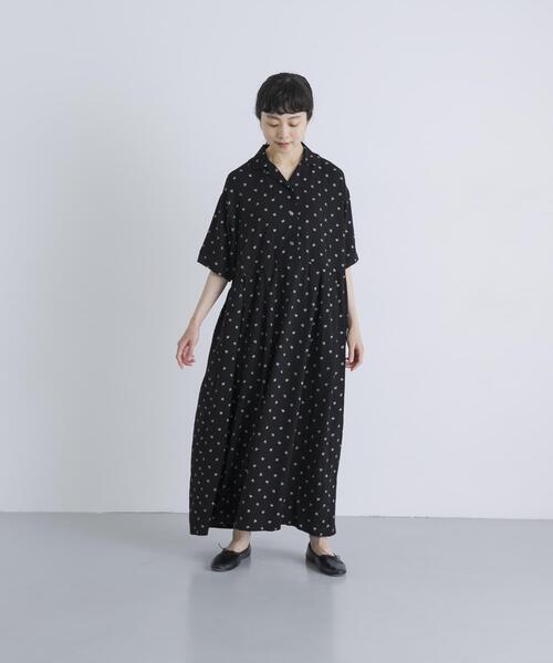 かぐれ（カグレ）の「『2サイズ展開』レーヨンモノトーンプリントワンピース（ワンピース・レディース・ブラック・0/1）」の3枚目の写真