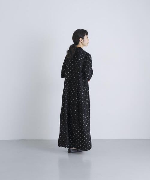 かぐれ（カグレ）の「『2サイズ展開』レーヨンモノトーンプリントワンピース（ワンピース・レディース・ブラック・0/1）」の6枚目の写真