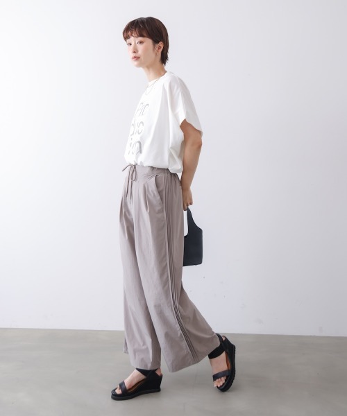 Bou Jeloud(ブージュルード)の「【接触冷感】脇ピンタックパンツ(その他パンツ・レディース・グレイッシュベージュ/キャメル/ブラック・FREE)」の16枚目の写真