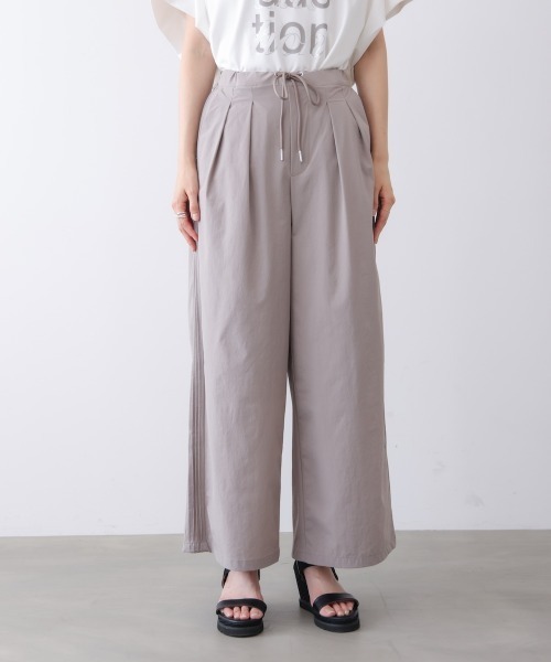 Bou Jeloud(ブージュルード)の「【接触冷感】脇ピンタックパンツ(その他パンツ・レディース・グレイッシュベージュ/キャメル/ブラック・FREE)」の19枚目の写真