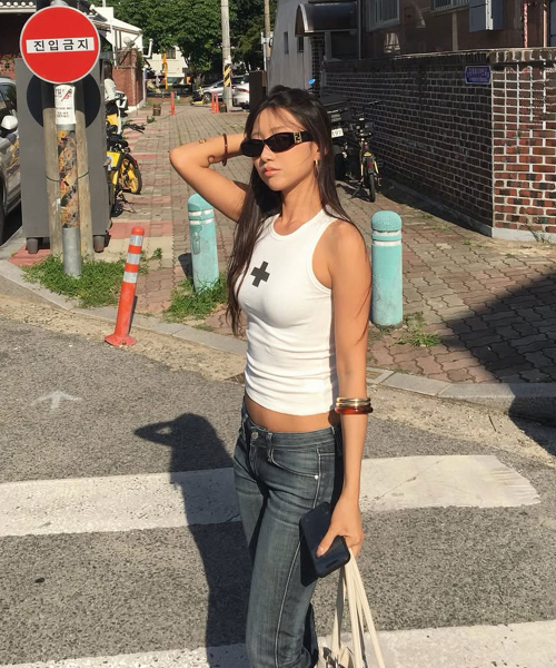 DURTの「PLUS SLEEVELESS (WHITE)(Tシャツ/カットソー・レディース・その他・OS)」の2枚目の写真