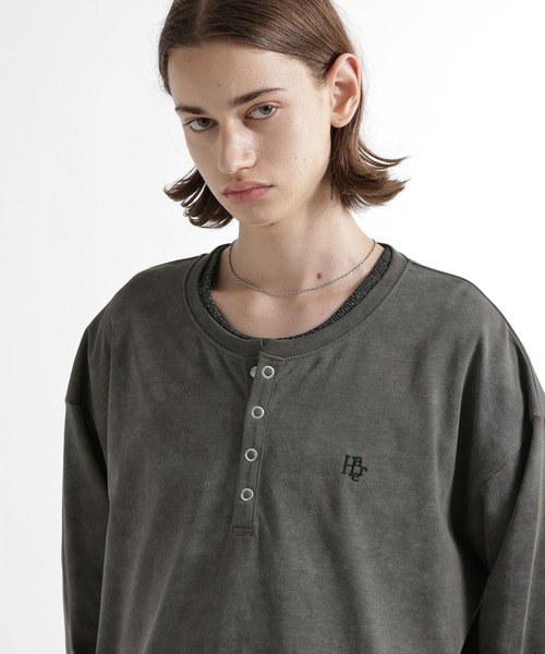 HARE(ハレ)の「HAロゴヘンリ-ネックカット(HARE)(Tシャツ/カットソー・メンズ・ホワイト/ブラック/ネイビー/グレー・SMALL/MEDIUM)」の4枚目の写真