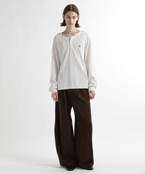 HARE(ハレ)の「HAロゴヘンリ-ネックカット(HARE)(Tシャツ/カットソー・メンズ・ホワイト/ブラック/ネイビー/グレー・SMALL/MEDIUM)」の7枚目の写真