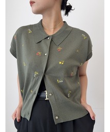 Te chichi（テチチ）の「フラワー刺繍ポロカラーニット（ニット/セーター）」