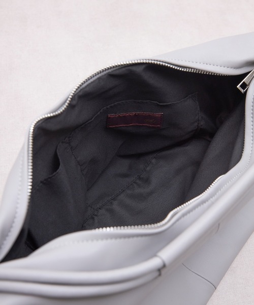 Magine(マージン)の「【SELECT】EM : A5 合皮 軽量|アソウカショルダー 285g(ショルダーバッグ・レディース・ベージュ/グレー/カーキ/ブラック・FREE)」の17枚目の写真