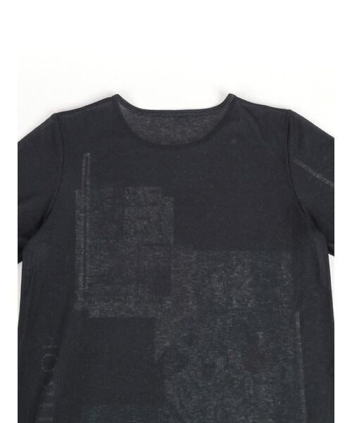 :ETHROF(イーサオブ)の「GRAPHIC PRINT SHEER TOPS(Tシャツ/カットソー・レディース・オフホワイト/ピンク系その他2/ブラック・MEDIUM)」の5枚目の写真