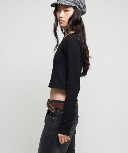 WHO'S WHO gallery(フーズフーギャラリー)の「【WEB限定】レイヤードデザイントップス(Tシャツ/カットソー・レディース・ブラック/パープル/カーキ・FREE)」の6枚目の写真