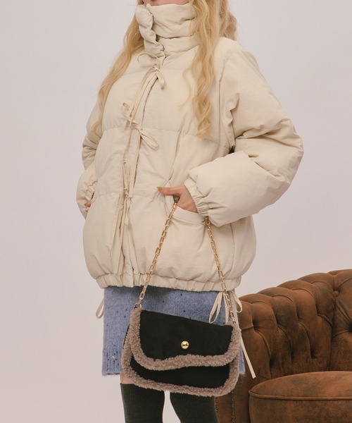 loin nuit(ロワンニュイ)の「boa hand bag / ボアハンドバッグ(ハンドバッグ・レディース・ブラウン/ブラック・FREE)」の18枚目の写真