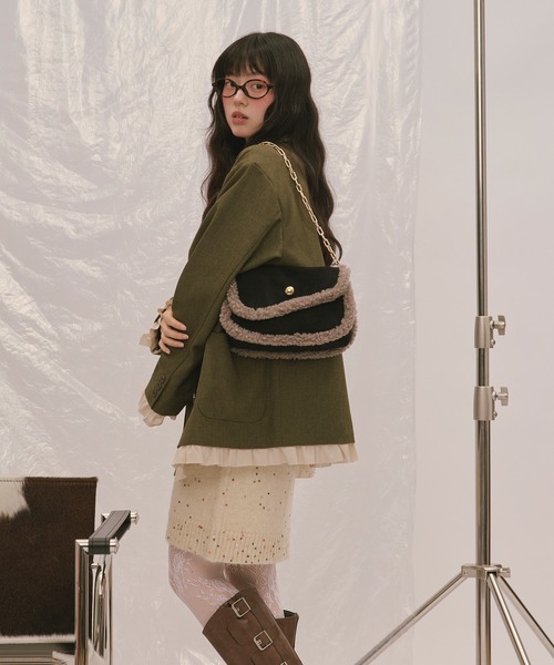 loin nuit(ロワンニュイ)の「boa hand bag / ボアハンドバッグ(ハンドバッグ・レディース・ブラウン/ブラック・FREE)」の11枚目の写真