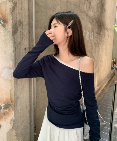 Ritzy(リッツィー)の「レース切り替え 斜めワンショルダー長袖トップス(Tシャツ/カットソー・レディース・ネイビー/ホワイト・M/L)」の21枚目の写真