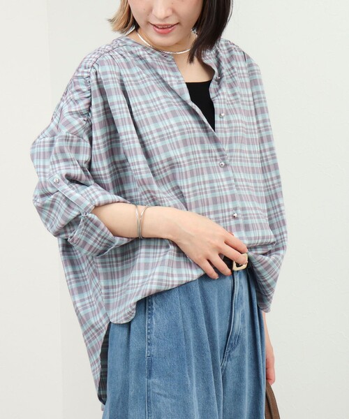 MICO COULIER(ミコクリエ)の「4WAYバンドカラーチェックギャザーシャツ(シャツ/ブラウス・レディース・グレー系その他/ブラウン系その他/ブルー系その他・38)」の5枚目の写真