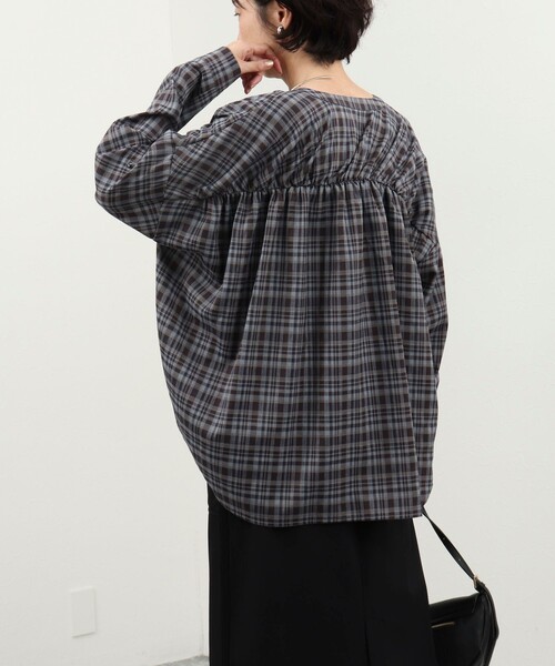 MICO COULIER(ミコクリエ)の「4WAYバンドカラーチェックギャザーシャツ(シャツ/ブラウス・レディース・グレー系その他/ブラウン系その他/ブルー系その他・38)」の22枚目の写真