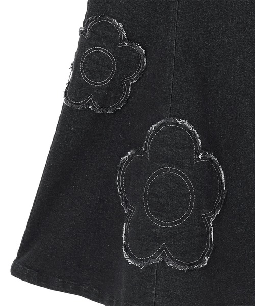 MARY QUANT(マリークワント)の「デイジーパッチデニムマーメイド スカート(デニムスカート・レディース・ブラック/ブルー・M)」の5枚目の写真