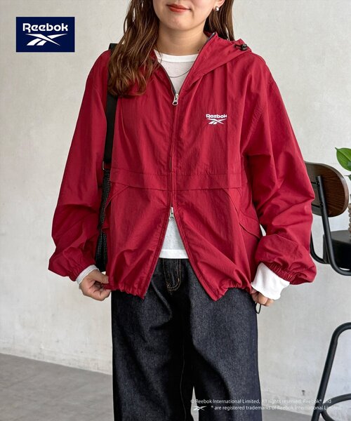 Reebok（リーボック）の「【Reebok】フードブルゾン（ナイロンジャケット・レディース・グリーン系/レッド/ネイビー/アイボリー・FREE）」の14枚目の写真