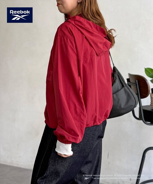 Reebok（リーボック）の「【Reebok】フードブルゾン（ナイロンジャケット・レディース・グリーン系/レッド/ネイビー/アイボリー・FREE）」の15枚目の写真