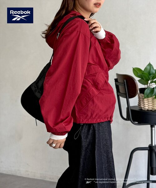 Reebok（リーボック）の「【Reebok】フードブルゾン（ナイロンジャケット・レディース・グリーン系/レッド/ネイビー/アイボリー・FREE）」の17枚目の写真