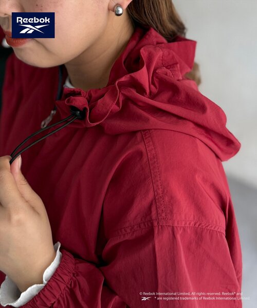 Reebok（リーボック）の「【Reebok】フードブルゾン（ナイロンジャケット・レディース・グリーン系/レッド/ネイビー/アイボリー・FREE）」の20枚目の写真