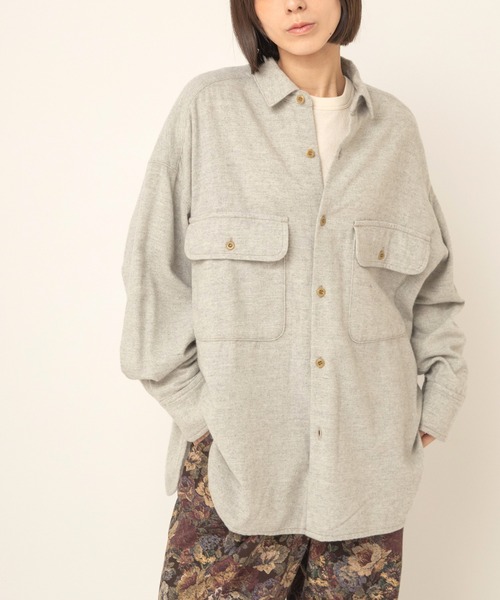 RNA-N(アールエヌエーエヌ)の「B2994 Wカシミヤツイードシャツ(シャツ/ブラウス・レディース・チャコール/トップグレー/グレー・FREE)」の1枚目の写真