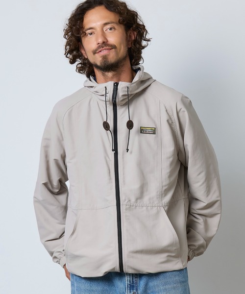 L.L.Bean(エルエルビーン)の「マウンテン・クラシック・フルジップ・ジャケット 米国フィット・レギュラー(ナイロンジャケット・メンズ・サンドベージュ/ブルーグリーン・LARGE/MEDIUM/SMALL/X-LARGE)」の2枚目の写真