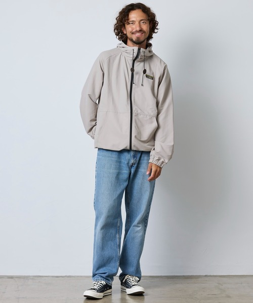 L.L.Bean(エルエルビーン)の「マウンテン・クラシック・フルジップ・ジャケット 米国フィット・レギュラー(ナイロンジャケット・メンズ・サンドベージュ/ブルーグリーン・LARGE/MEDIUM/SMALL/X-LARGE)」の18枚目の写真