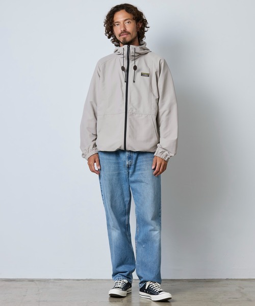 L.L.Bean(エルエルビーン)の「マウンテン・クラシック・フルジップ・ジャケット 米国フィット・レギュラー(ナイロンジャケット・メンズ・サンドベージュ/ブルーグリーン・LARGE/MEDIUM/SMALL/X-LARGE)」の17枚目の写真