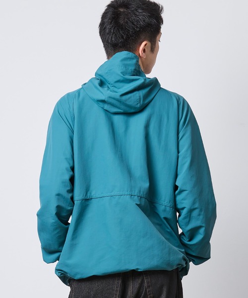 L.L.Bean(エルエルビーン)の「マウンテン・クラシック・フルジップ・ジャケット 米国フィット・レギュラー(ナイロンジャケット・メンズ・サンドベージュ/ブルーグリーン・LARGE/MEDIUM/SMALL/X-LARGE)」の20枚目の写真