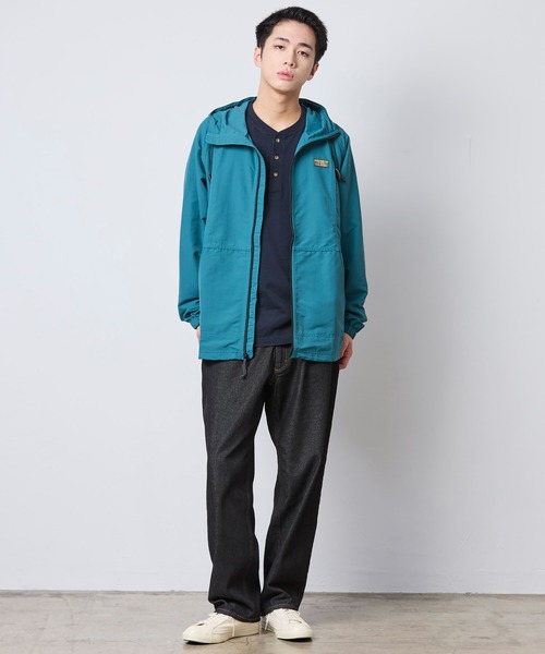 L.L.Bean(エルエルビーン)の「マウンテン・クラシック・フルジップ・ジャケット 米国フィット・レギュラー(ナイロンジャケット・メンズ・サンドベージュ/ブルーグリーン・LARGE/MEDIUM/SMALL/X-LARGE)」の11枚目の写真