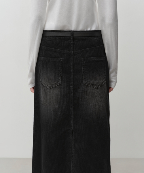 MUSINSA STANDARD WOMAN（ムシンサスタンダードウーマン）の「ウィメンズフェイデッド11Wコーデュロイマキシスカート[ブラック]（スカート・レディース・その他・LARGE/MEDIUM/SMALL/X-SMALL）」の6枚目の写真