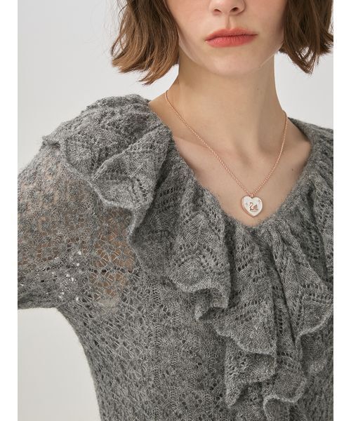 LILY BROWN(リリーブラウン)の「フロントフリルニットワンピース(ワンピース・レディース・アイボリー/ブルー/チャコールグレー・F)」の13枚目の写真