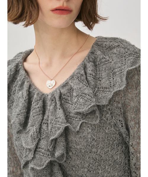 LILY BROWN(リリーブラウン)の「フロントフリルニットワンピース(ワンピース・レディース・アイボリー/ブルー/チャコールグレー・F)」の14枚目の写真