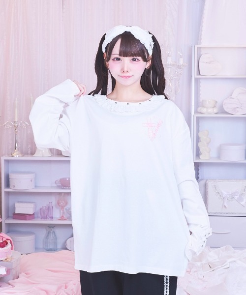mine by LAFARY(マインバイラファリー)の「Sugar Addiction ロングTシャツ(Tシャツ/カットソー・レディース・ブラック/ピンク/ホワイト・FREE)」の17枚目の写真