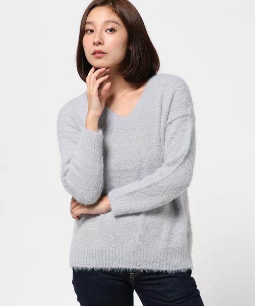 mysty woman（ミスティウーマン）の「フェザーヤーンVネックシャギーニット（ニット/セーター・レディース・アイボリー/ブル－グレ－/ピンクベージュ/ライトピンク・FREE）」の14枚目の写真